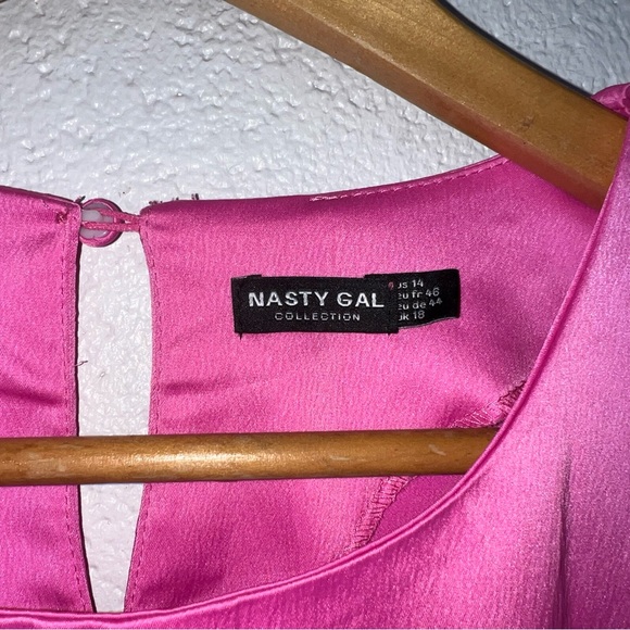 Nasty Gal Collection Barbie Pink Satin Top | Size US 14 - Picture 8 of 9